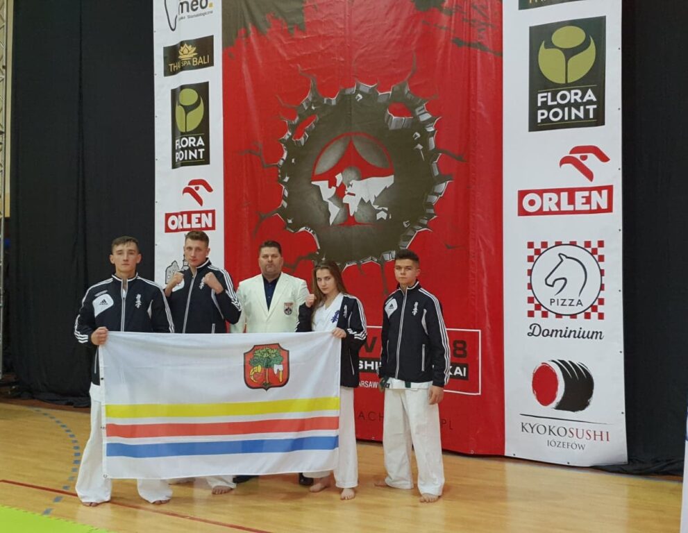Srebrny medal limanowskiego zawodnika na Pucharze Europy Kyokushin Karate WKB w Warszawie